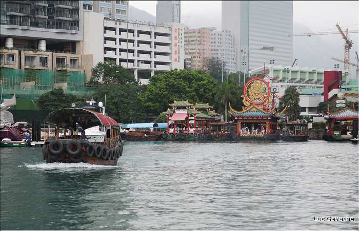 L'ancien port de Aberdeen abrite encore une petite flotte de pêche. Hong Kong. (33)