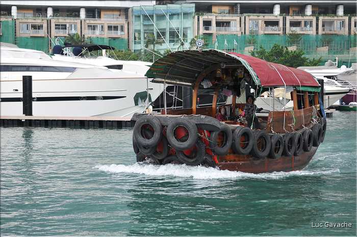 L'ancien port de Aberdeen abrite encore une petite flotte de pêche. Hong Kong. (34)
