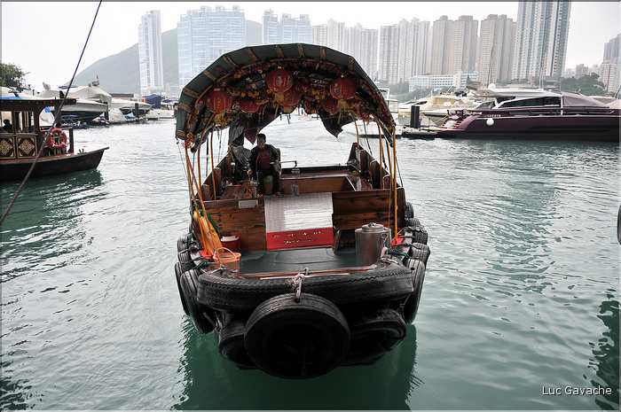 L'ancien port de Aberdeen abrite encore une petite flotte de pêche. Hong Kong. (39)