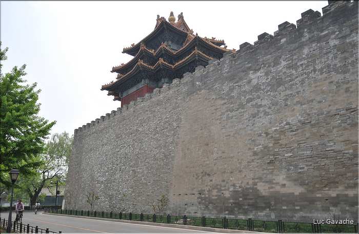 La cité interdite fut réalisée par la dynastie Ming au début du XV ème siècle. (2)