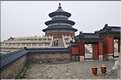 Le temple du ciel fut utilisé par les dynasties Ming et Qing pour célébrer les solstices d'hiver et d'été. (30)