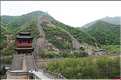 Juyongguan, dans la région de Pékin,  est l'une des portions de la grande muraille. (37)