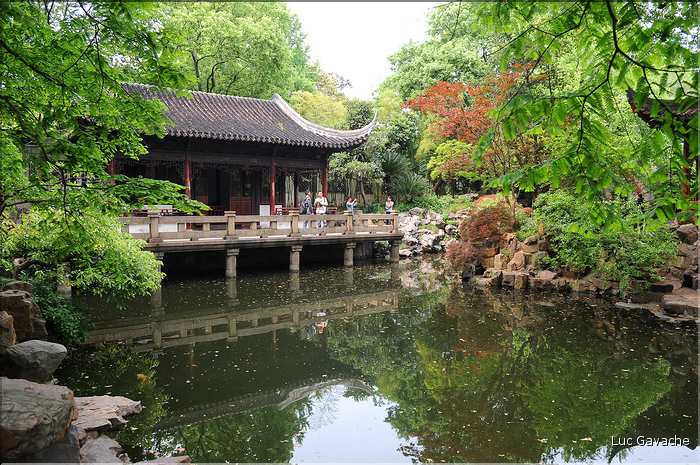Le jardin du mandarin Yu ''période Ming XVI ème siècle'' se trouve au cur  de la vieille ville de Nanshi. (32)