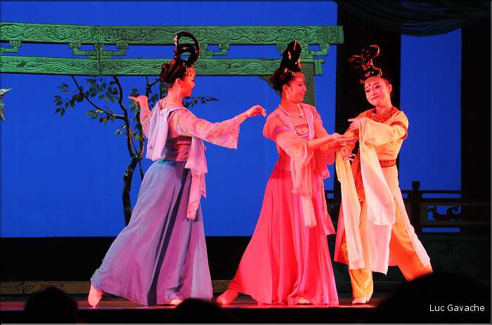 Spectacle traditionnel de la période Tang ''VII-IX siècle''. (35)