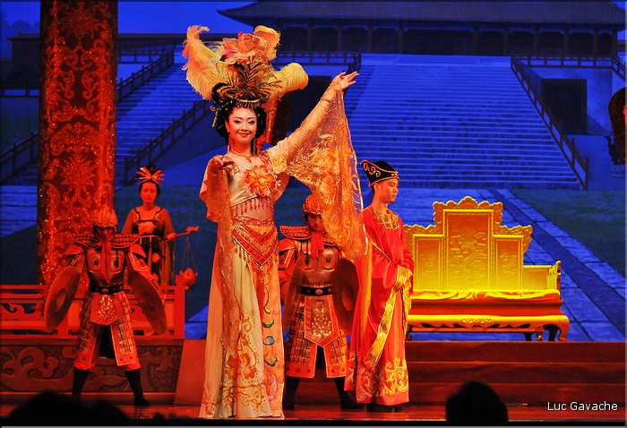 Spectacle traditionnel de la période Tang ''VII-IX siècle''. (50)