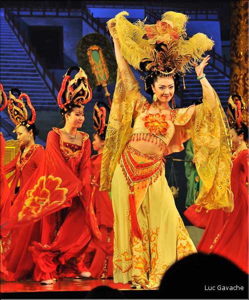 Spectacle traditionnel de la période Tang ''VII-IX siècle''. (56)