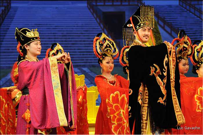 Spectacle traditionnel de la période Tang ''VII-IX siècle''. (73)
