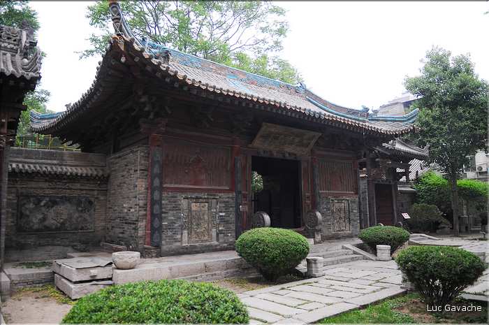 La grande Mosquée de Xi'an de style sino-arabe date de la période Tang ''VIII siècle''. (10)