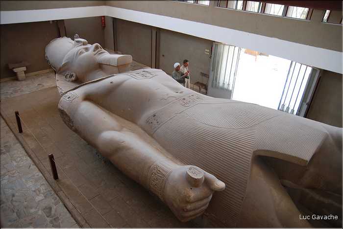 Statue colossale de Ramses II,   Memphis capital de L'ancien Empire (4)