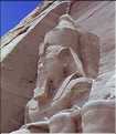 Le grand temple d'Abou Simbel est dédié à Ramses II et a été édifié par lui au XIII éme siécle av. J.C. (13)