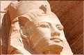 Le grand temple d'Abou Simbel est dédié à Ramses II et a été édifié par lui au XIII éme siécle av. J.C. (18)