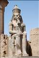 Le temple de Louxor commença à étre édifié vers 1400 av. J.C. (18)