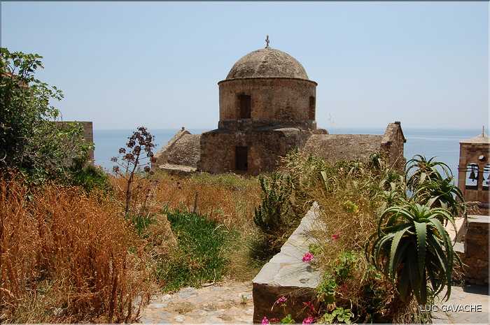 Dans le Sud du Péloponnèse la petit ville fortifiée Monemvasia (3)