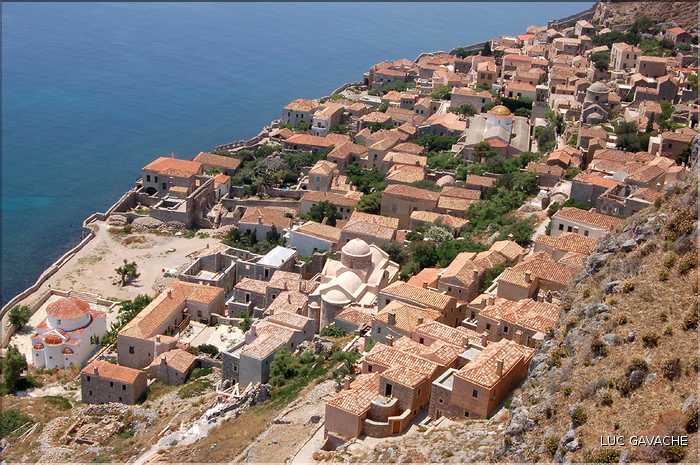 Dans le Sud du Péloponnèse la petit ville fortifiée Monemvasia (7)