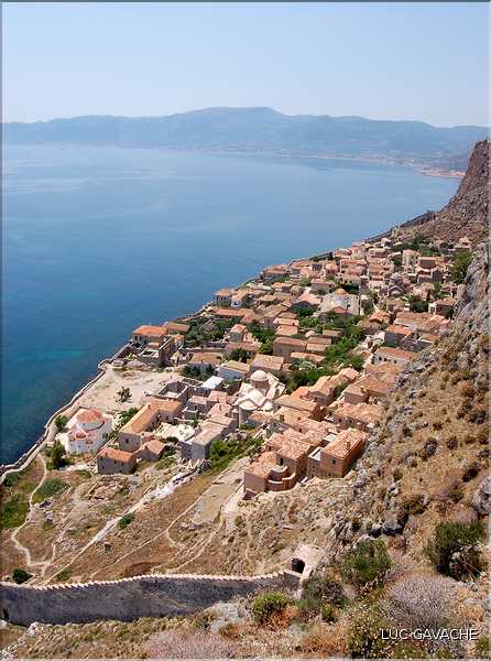 Dans le Sud du Péloponnèse la petit ville fortifiée Monemvasia (8)