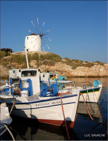 Ville de Parikia sur l'île de Paros, les Cyclades (12)