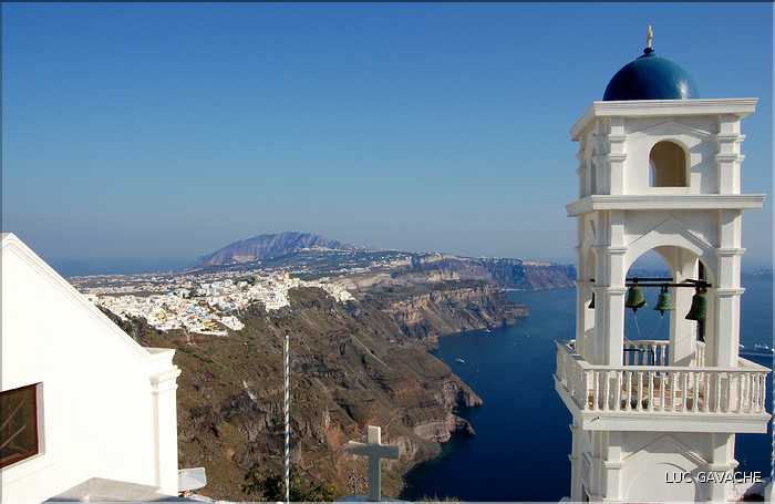 ville de Théra sur l'île de Santorin, les Cyclades (4)