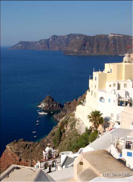 ville de Théra sur l'île de Santorin, les Cyclades (6)