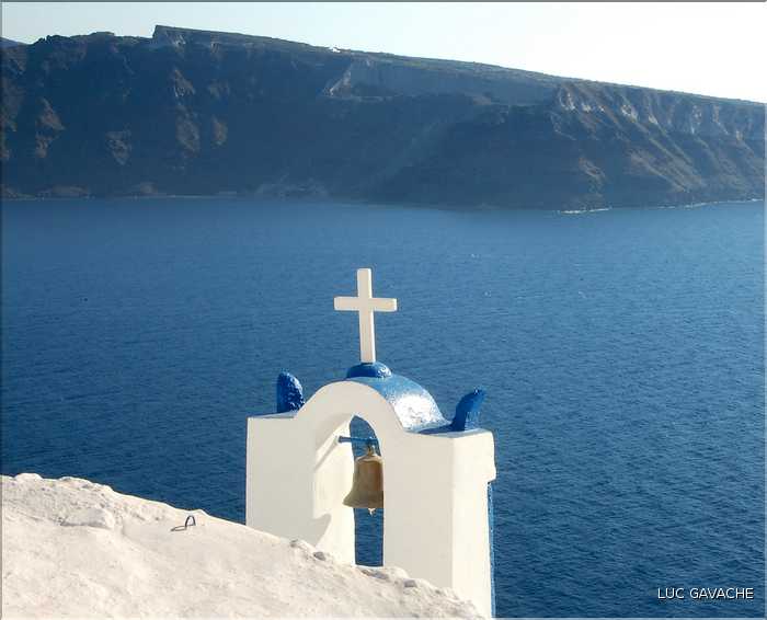 Ville de Oia sur l'île de Santorin, les Cyclades (58)