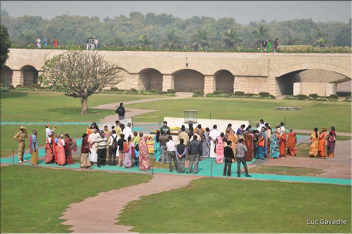 Gandhi est omniprésent à New Dehli, ici le Raj Ghat lieu de son incinération. (1)