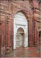 Le complexe de Qutub-Minar commença à être édifié par les Musulmans à la fin du XII ème siècle. (17)