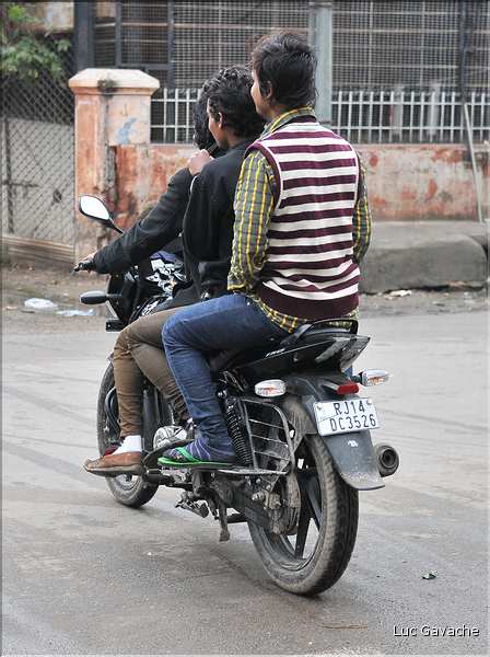Scènes de vie dans la ville Rose de Japur, capitale du Rajasthan. (33)