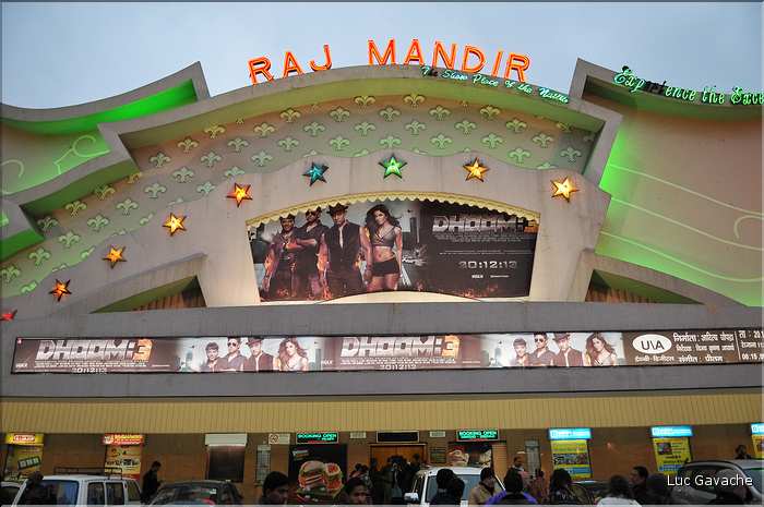 Raj Mandir est l'un des plus célèbres cinémas d'Inde. Japur. (1)