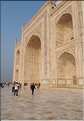 Le Taj Mahal fut édifié au milieu du XVII ème siècle pour servir de sépulture à l'une des femmes de l'empereur Shah Jahan. Agra. (37)