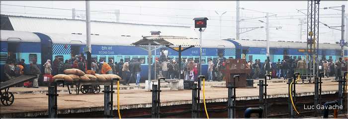 La gare ferroviaire d'Agra. (1)