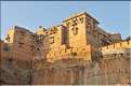 La forteresse de grès jaune de Jaisalmer se situe dans l'Ouest du Rajasthan prés du Pakistan. XII, XV & XVI ème siècle. (7)