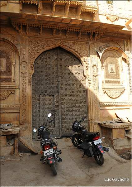 Ruelles et battisses dans l'enceinte de la forteresse de Jaisalmer. (37)