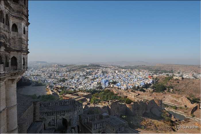 La forteresse de Mehrangarh -XV ème siècle- domine Jodhpur surnommée la ville bleu. (16)