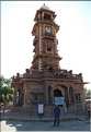 La tour de l'horloge est située au coeur du bazar Sardar et de la ville de Jodhpur. (2)