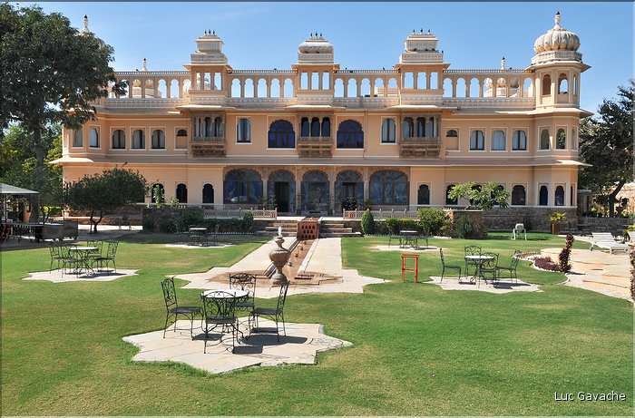 The House of mewar Palace se situe sur la route de Jojawar- Ranakpur. (1)