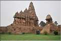 Daté de 1025, le temple de Kandariya est dédié à Shiva. Khajuraho. (2)