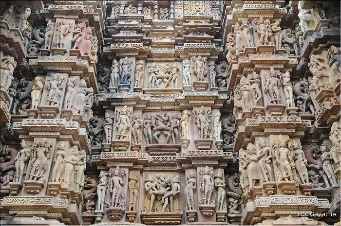 Daté de 1025, le temple de Kandariya est dédié à Shiva. Khajuraho. (12)