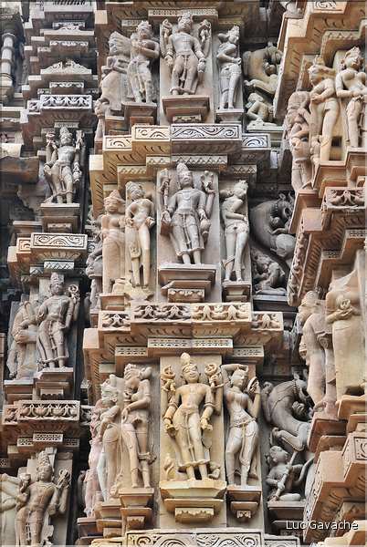 Daté de 1025, le temple de Kandariya est dédié à Shiva. Khajuraho. (27)