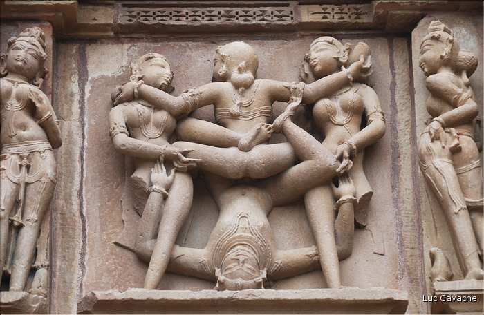 Daté de 1025, le temple de Kandariya est dédié à Shiva. Khajuraho. (34)