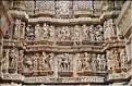 Le temple de Lakshmana qui fut érigé en 954, est également dédié à Shiva. Khajuraho. (30)