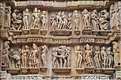Le temple de Lakshmana qui fut érigé en 954, est également dédié à Shiva. Khajuraho. (31)