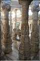 Le magnifique temple Jans d'Adinath  de Ranakpur - XV ème Siècle- se situe au Nord de la ville de D'Udapur. (29)