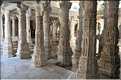 Le magnifique temple Jans d'Adinath  de Ranakpur - XV ème Siècle- se situe au Nord de la ville de D'Udapur. (32)