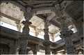 Le magnifique temple Jans d'Adinath  de Ranakpur - XV ème Siècle- se situe au Nord de la ville de D'Udapur. (48)