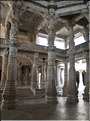 Le magnifique temple Jans d'Adinath  de Ranakpur - XV ème Siècle- se situe au Nord de la ville de D'Udapur. (53)