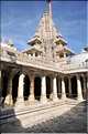 Le magnifique temple Jans d'Adinath  de Ranakpur - XV ème Siècle- se situe au Nord de la ville de D'Udapur. (54)