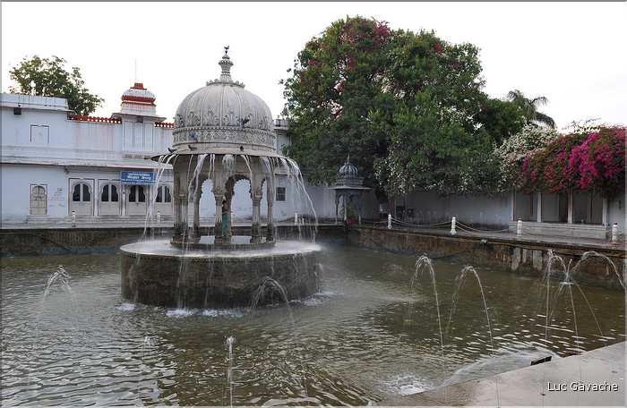 Jardin des Bonnes d'honneur d'Udapur. Sud du Rajasthan. (1)