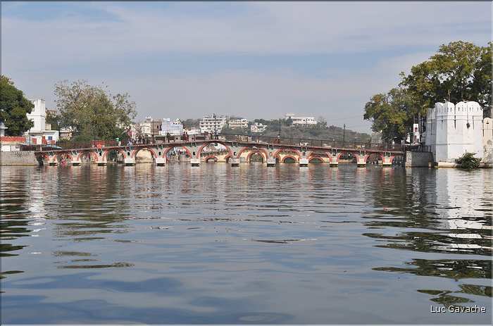 Les palais d'Udapur vue du Lac Pichola. (11)