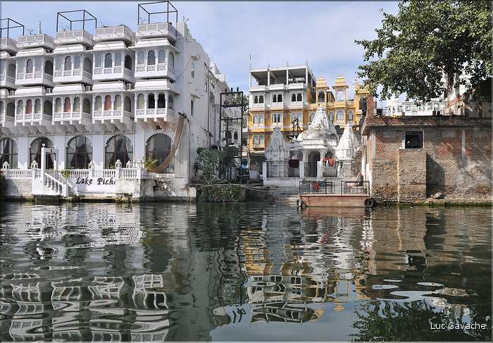 Les palais d'Udapur vue du Lac Pichola. (15)