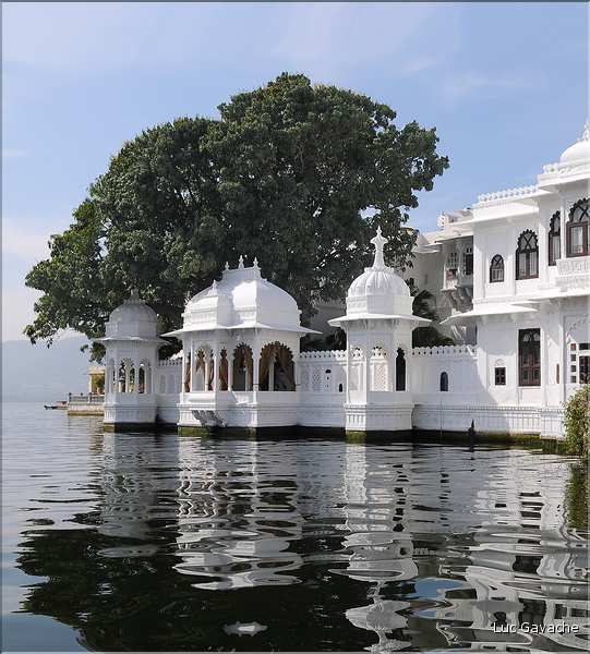 Les palais d'Udapur vue du Lac Pichola. (17)
