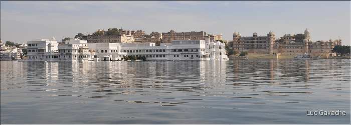 Les palais d'Udapur vue du Lac Pichola. (28)